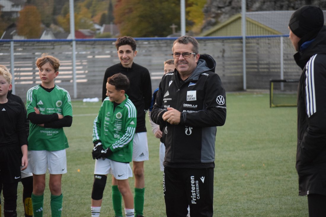 Mick og spillerne hadde en god trening i Idrettsparken.